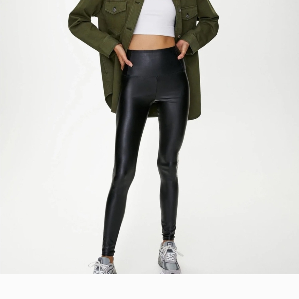 Aritzia Wilfred Daria Leggings